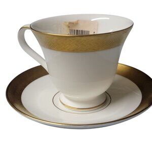 Waterford Footed Tea Cup & Saucer KELLS GOLD Fine English Bone China Set 905021